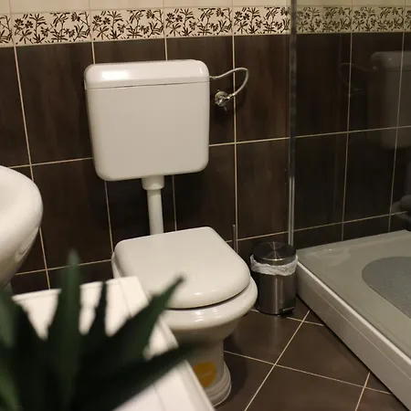 Mama Апартаменты *